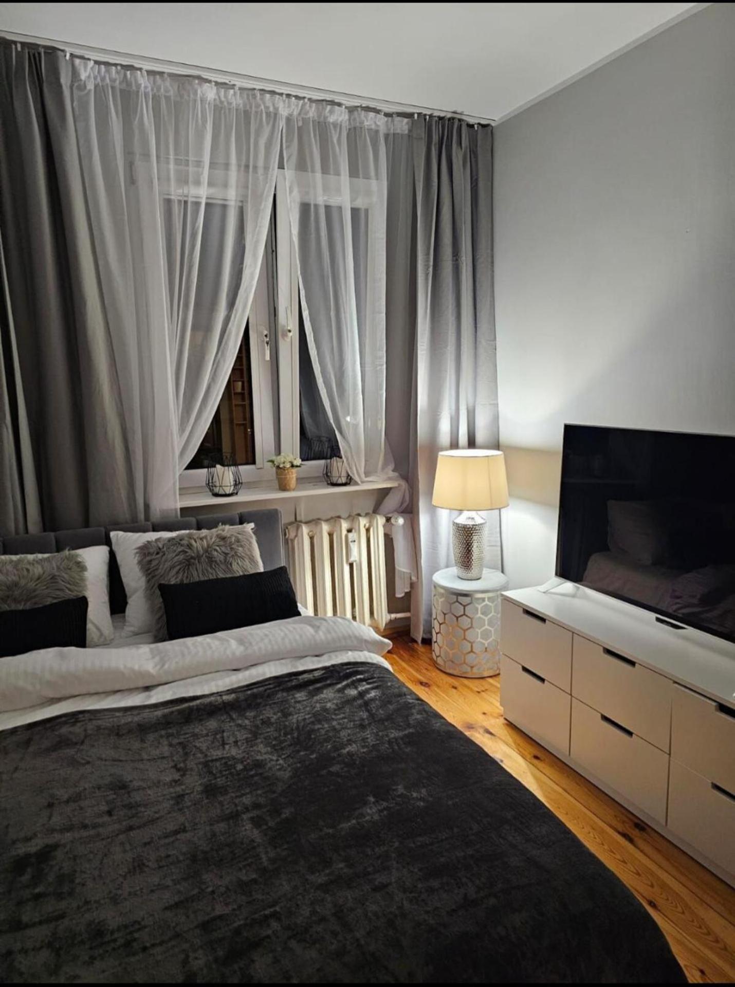 Apartment In Zyrardow 10Min To Suntago Dış mekan fotoğraf