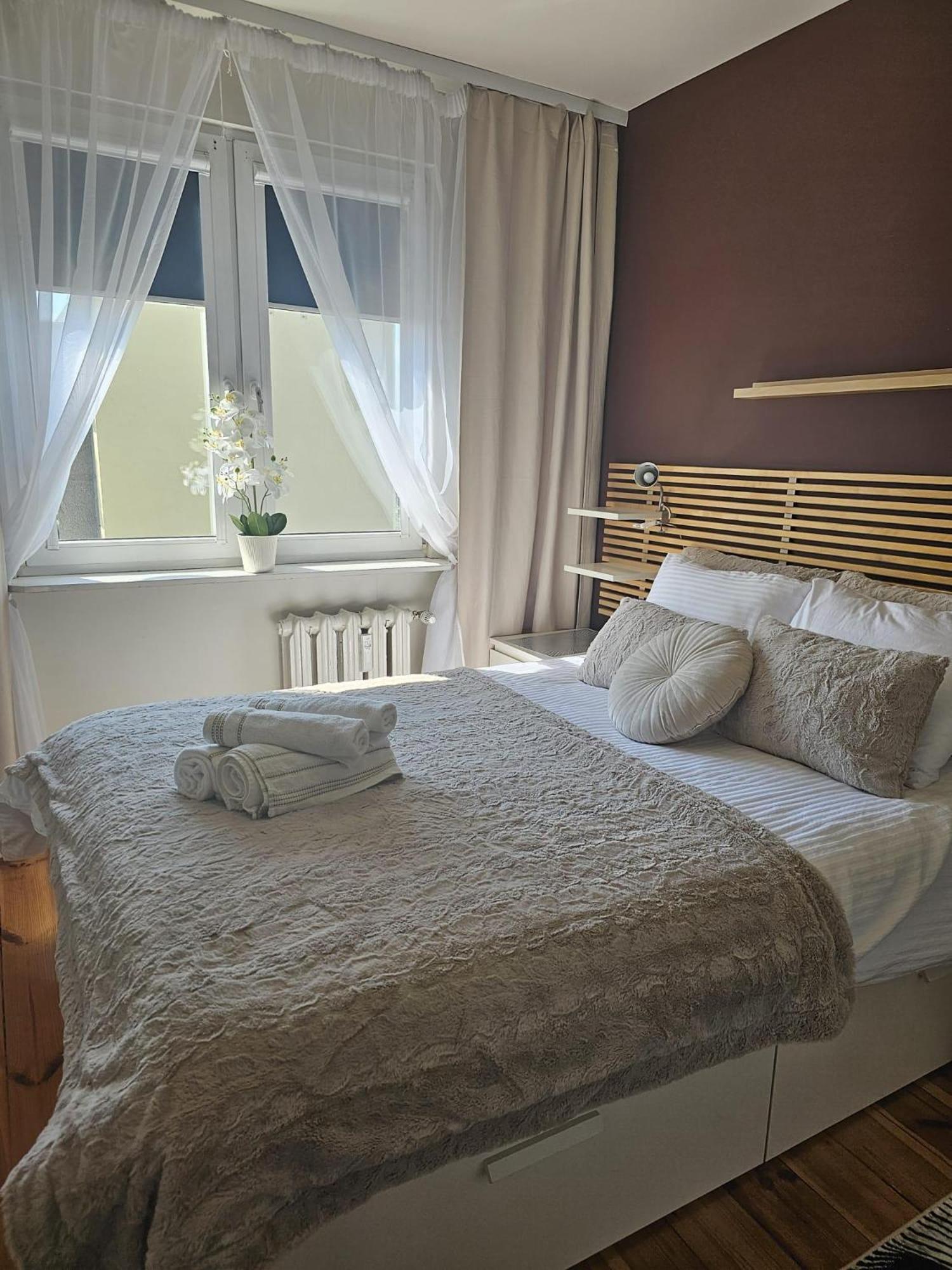 Apartment In Zyrardow 10Min To Suntago Dış mekan fotoğraf